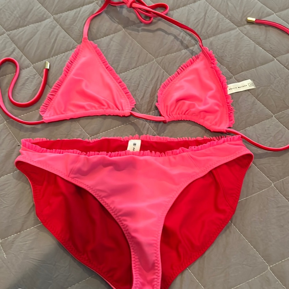 Hojlie Watman swimsuit